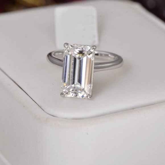 7.1 tcw Emerald Cut Engagement Moissanite Ring 925 - Picture 4 of 6